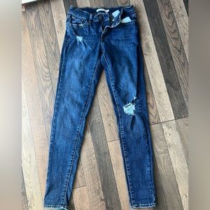 Levis 710 Super Skinny Jeans